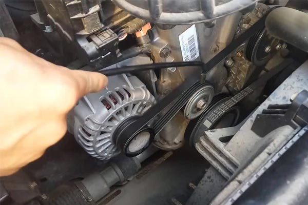 武侯转速传感器的工作原理是什么？