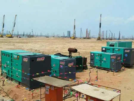 武侯如何检查和清洗空气滤清器？